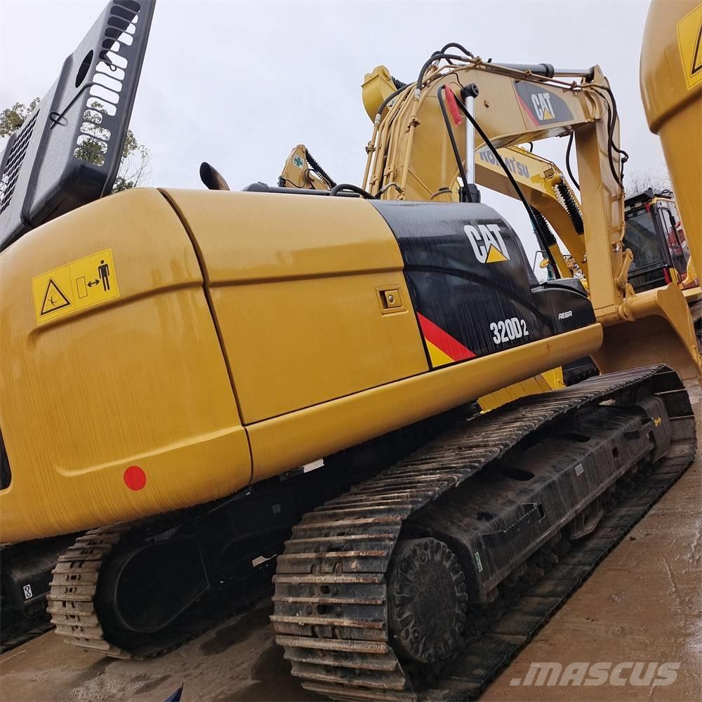 CAT 320 D L 대형 굴삭기 29톤 이상