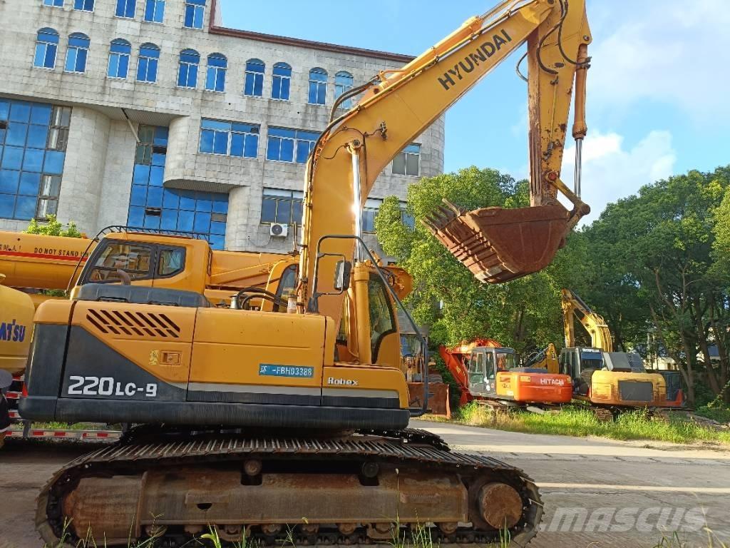 Hyundai R220LC-9 대형 굴삭기 29톤 이상