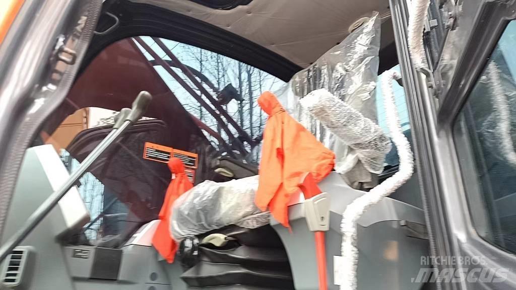 Doosan 225 LC-9 대형 굴삭기 29톤 이상