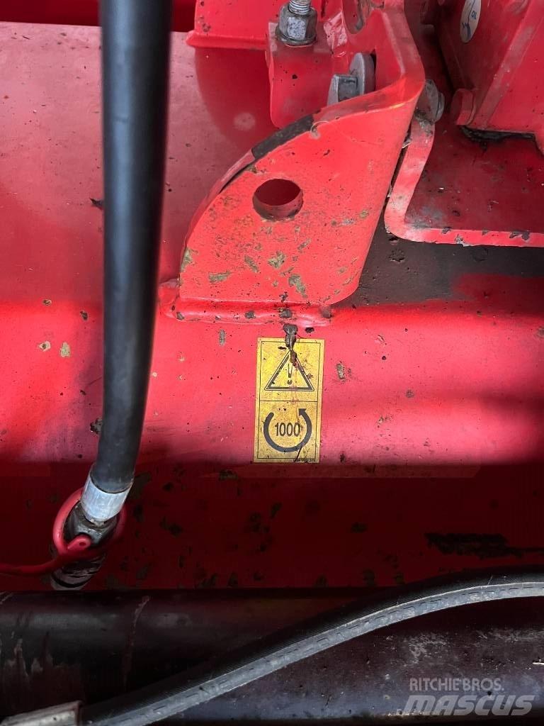 Maschio Bufalo 280 목장 제초기 및 토퍼