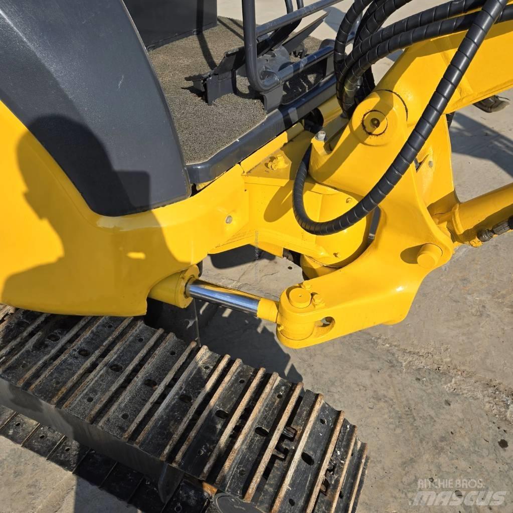 Komatsu PC 35 소형 굴삭기 7톤 미만