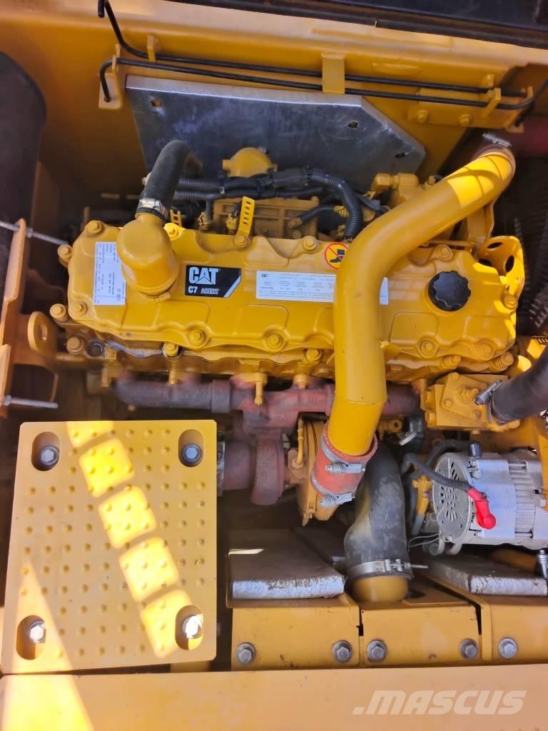 CAT 329 D2L 대형 굴삭기 29톤 이상