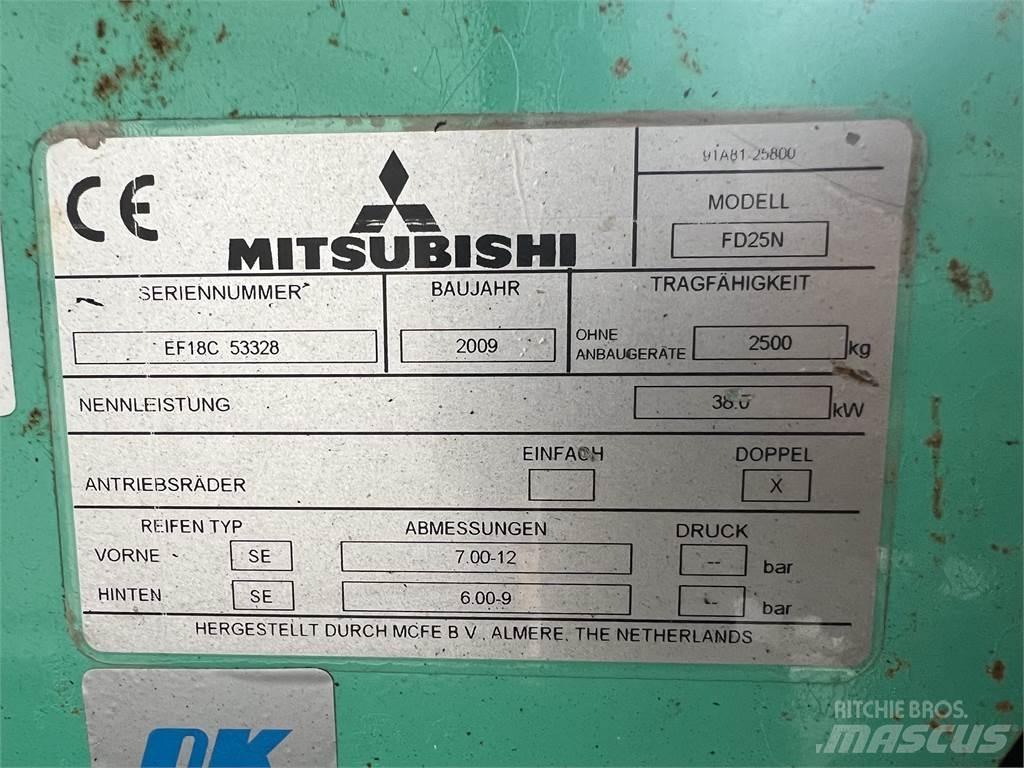 Mitsubishi FD25N 디젤 지게차