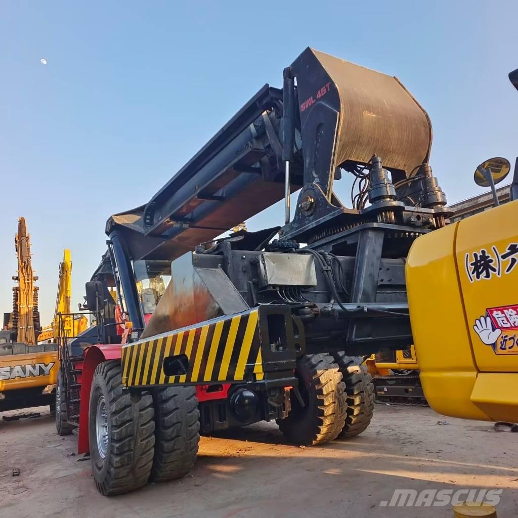 Sany SRSC 45 C30 리치 스태커