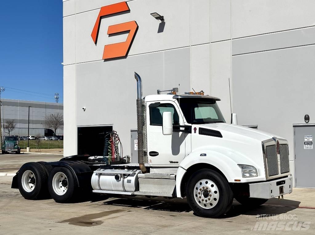 Kenworth T 880 트랙터 유닛
