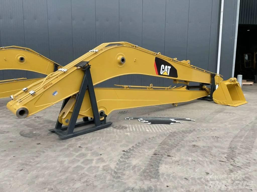 CAT 323F 18m Set 백호