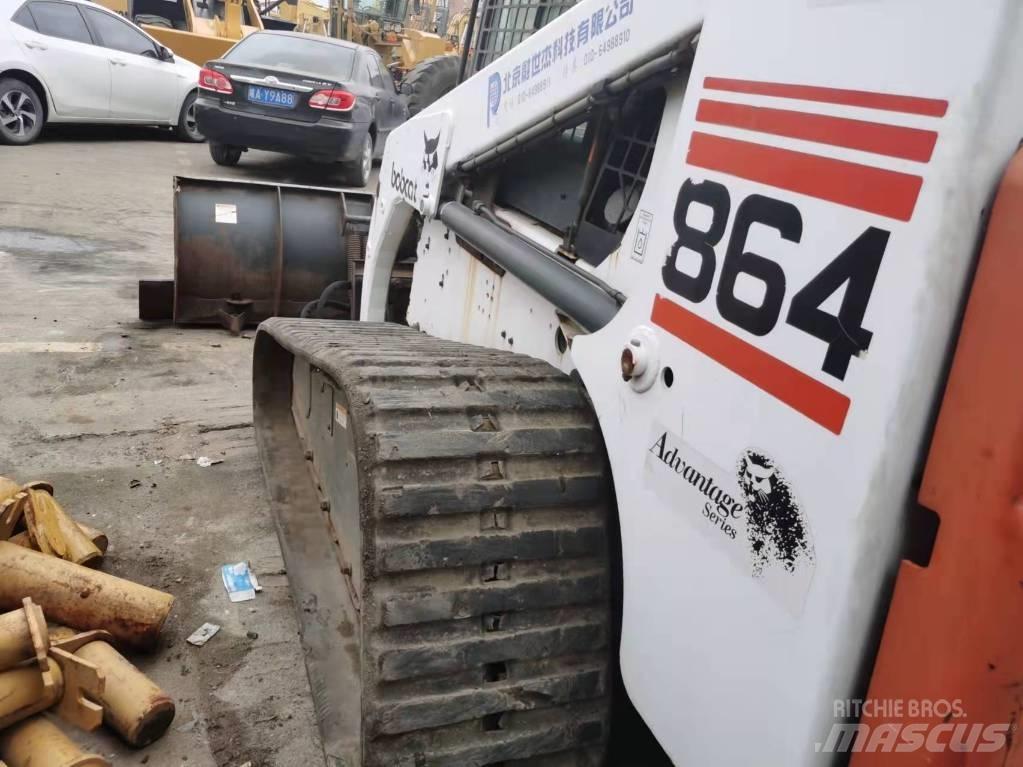 Bobcat S864  스키드로더