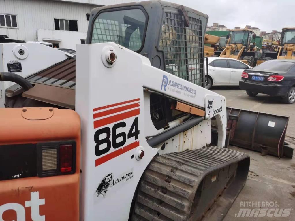 Bobcat S864  스키드로더