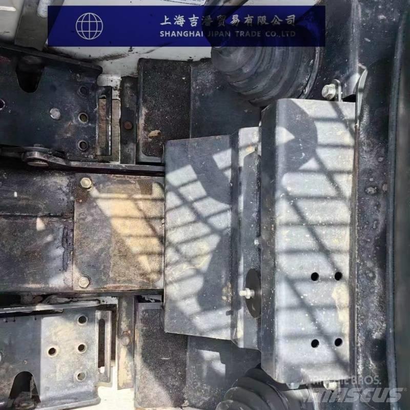 Bobcat s70  스키드로더