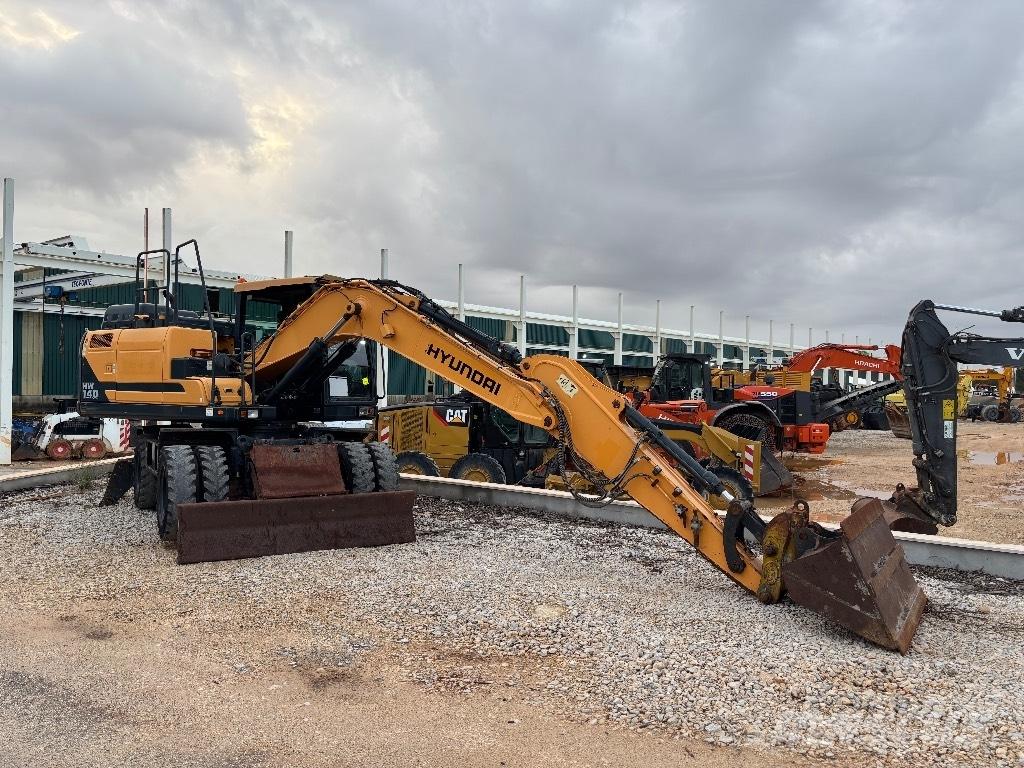 Hyundai HW 140 A  휠 굴삭기