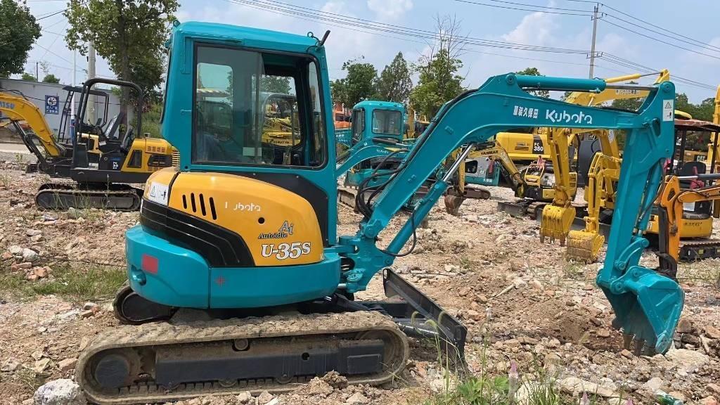 Komatsu U35 소형 굴삭기 7톤 미만