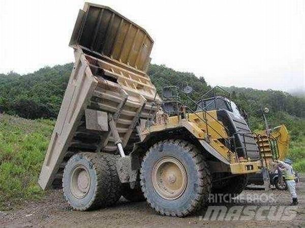 CAT 777F 초대형 덤프 트럭