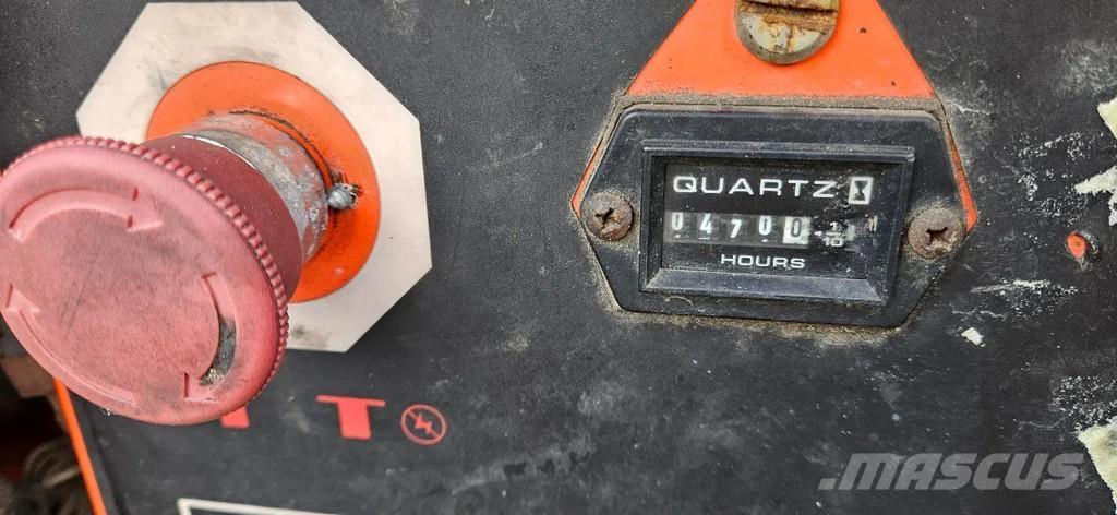 Snorkel S3246 가위형 리프트