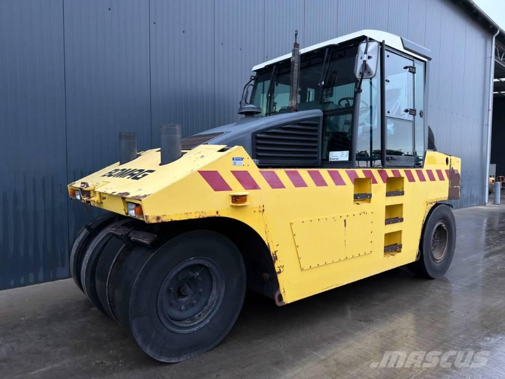 Bomag BW24R 공기 타이어 롤러