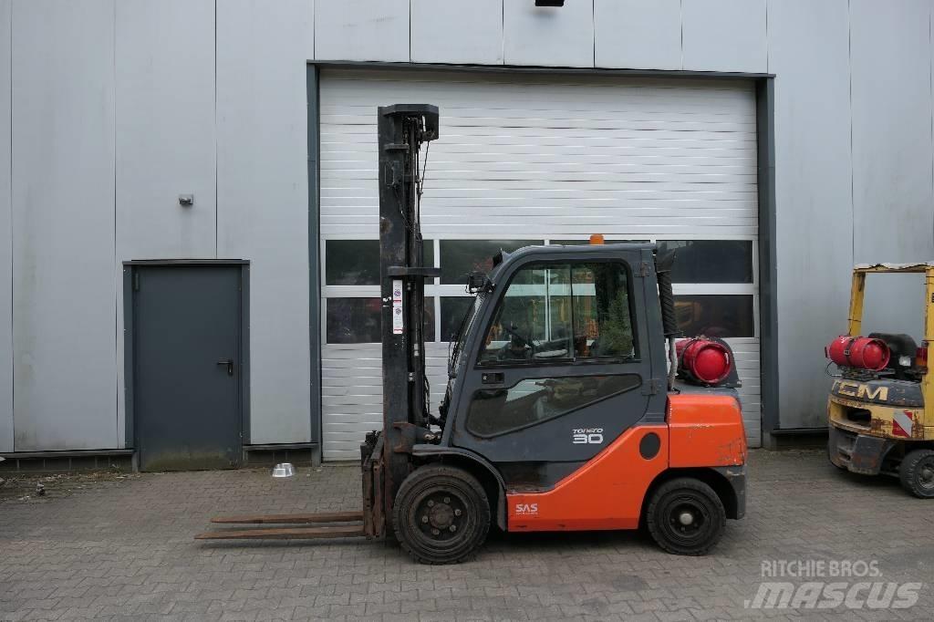 Toyota 02-8 FGF 30 LPG 지게차