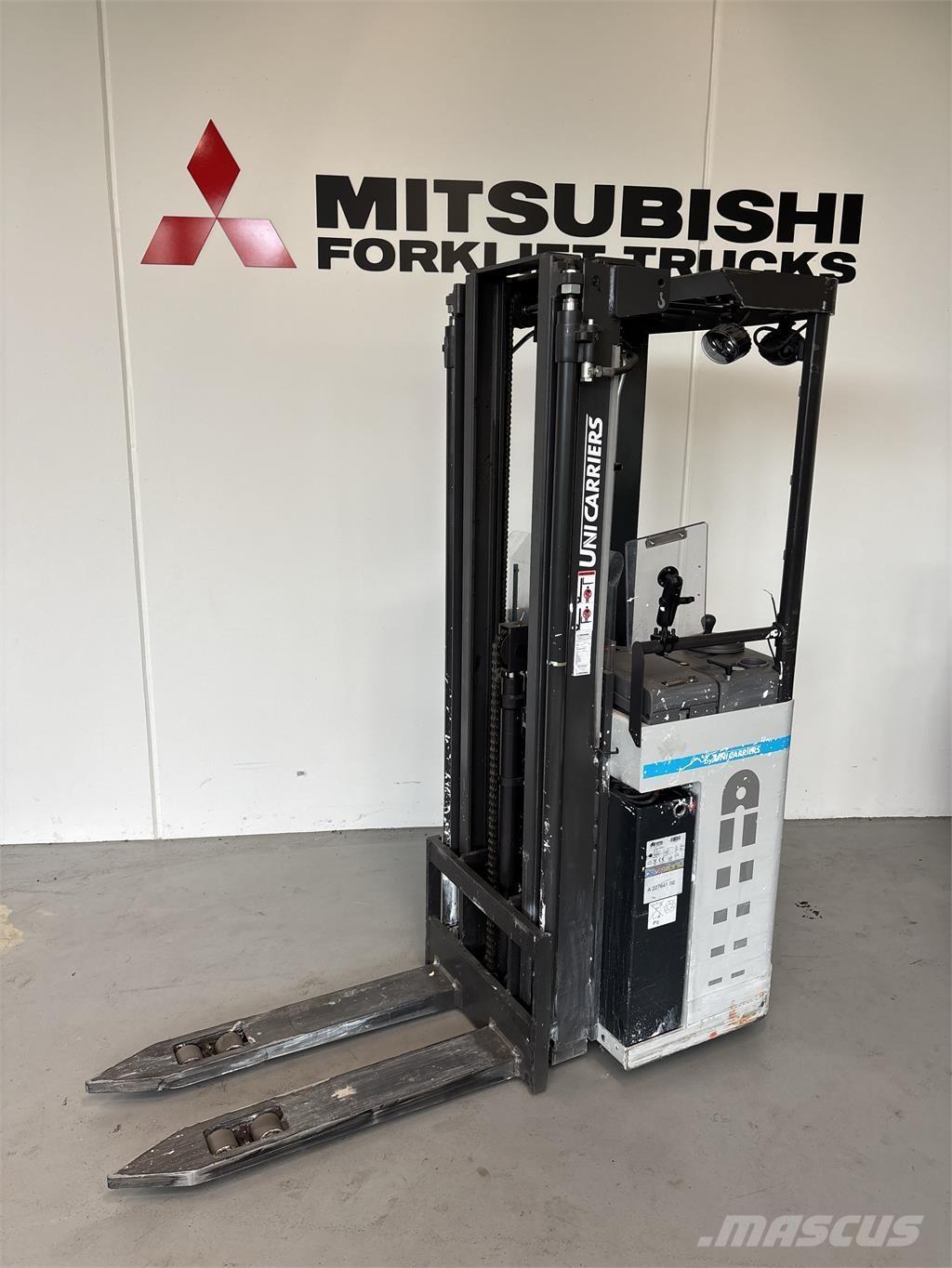 Atlet A160 보행식 리치 지게차