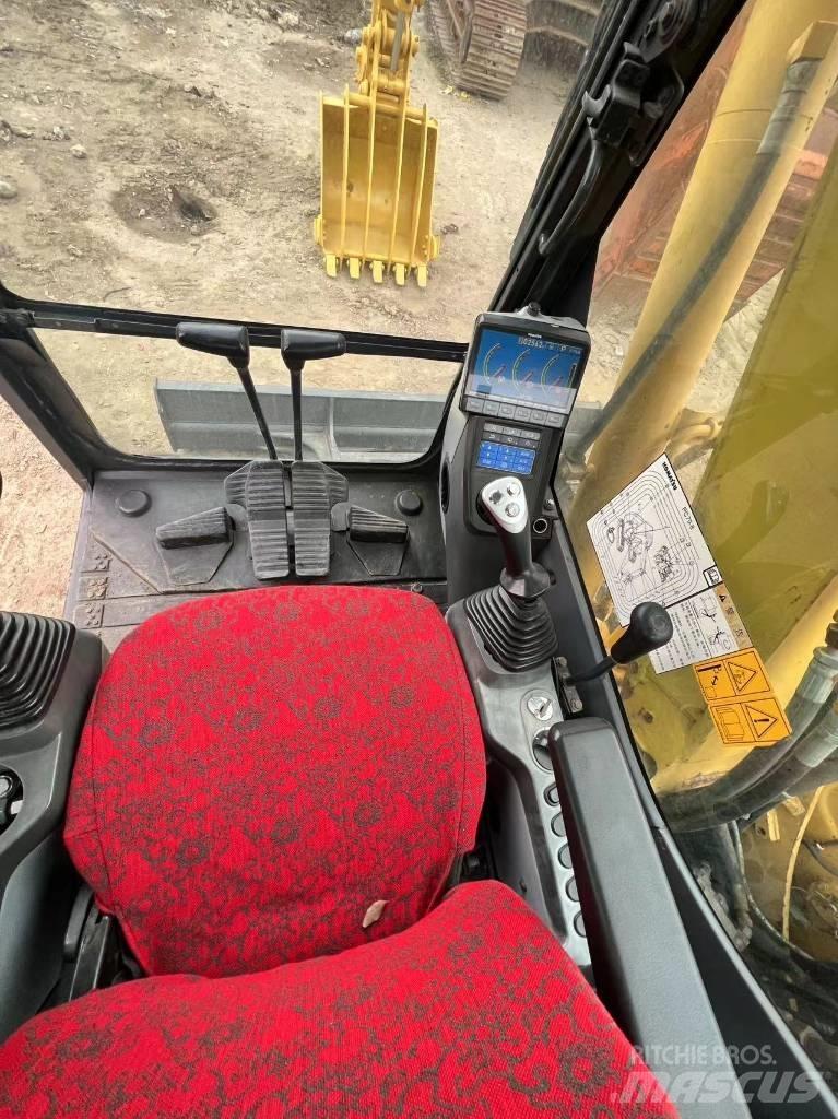 Komatsu PC 70-8 대형 굴삭기 29톤 이상