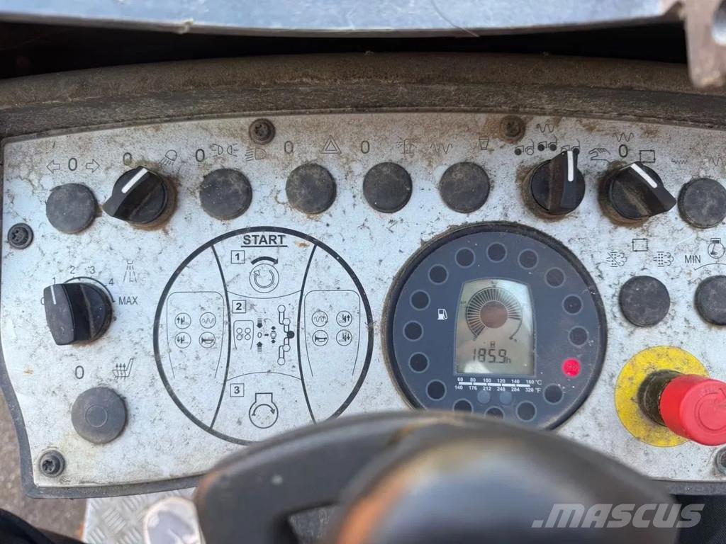 Bomag 120 AD-5 트윈 드럼 롤러