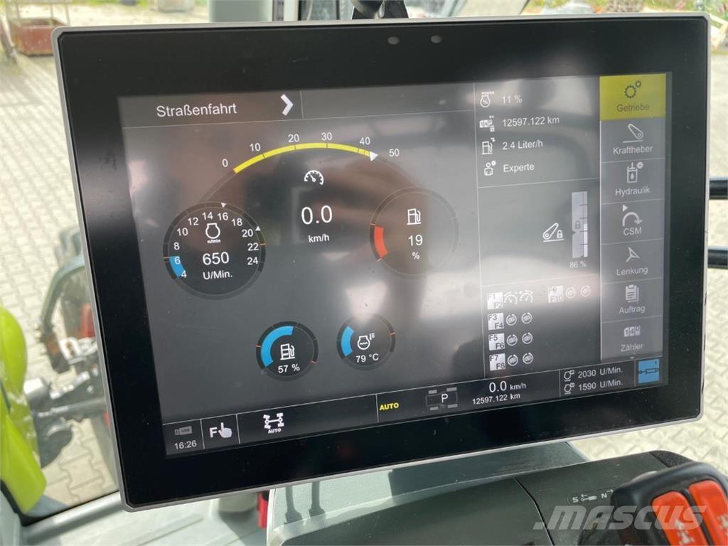 CLAAS Axion 810 CM 트랙터