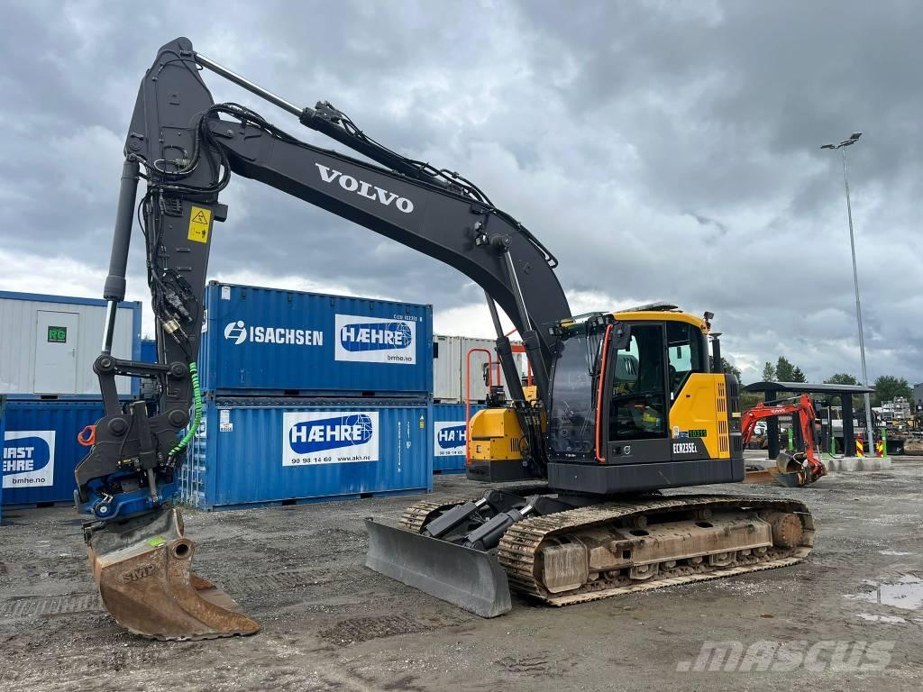 Volvo ECR 235 EL 대형 굴삭기 29톤 이상
