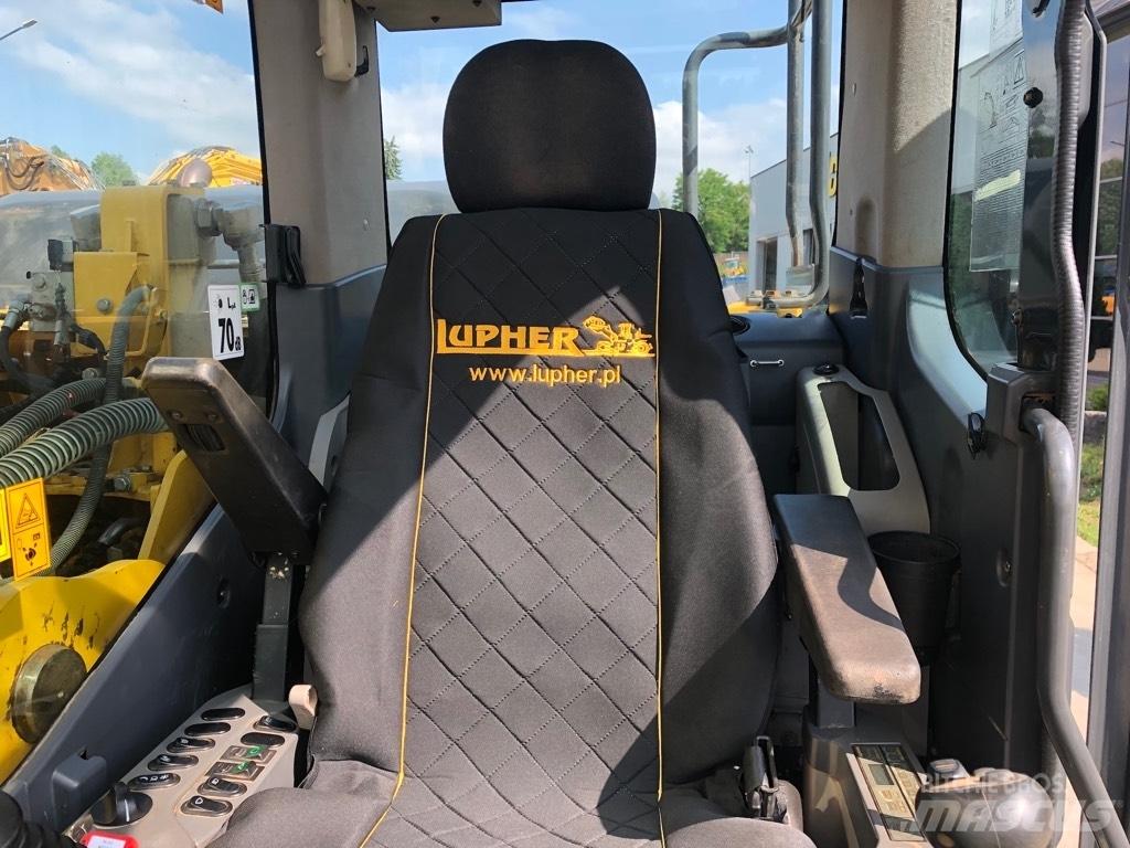 Komatsu PC 240 LC-10 대형 굴삭기 29톤 이상