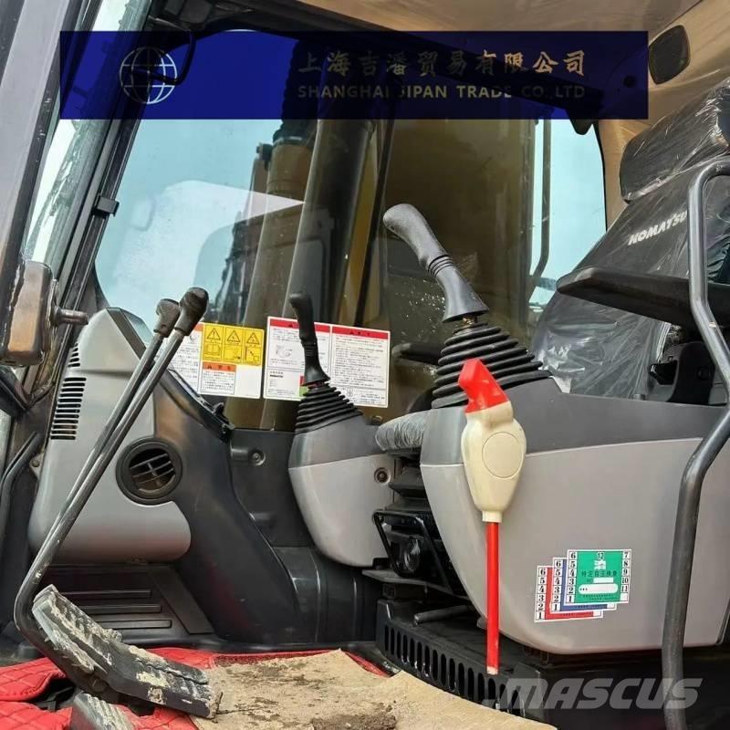 Komatsu PC 220 대형 굴삭기 29톤 이상