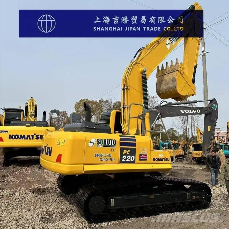 Komatsu PC 220 대형 굴삭기 29톤 이상