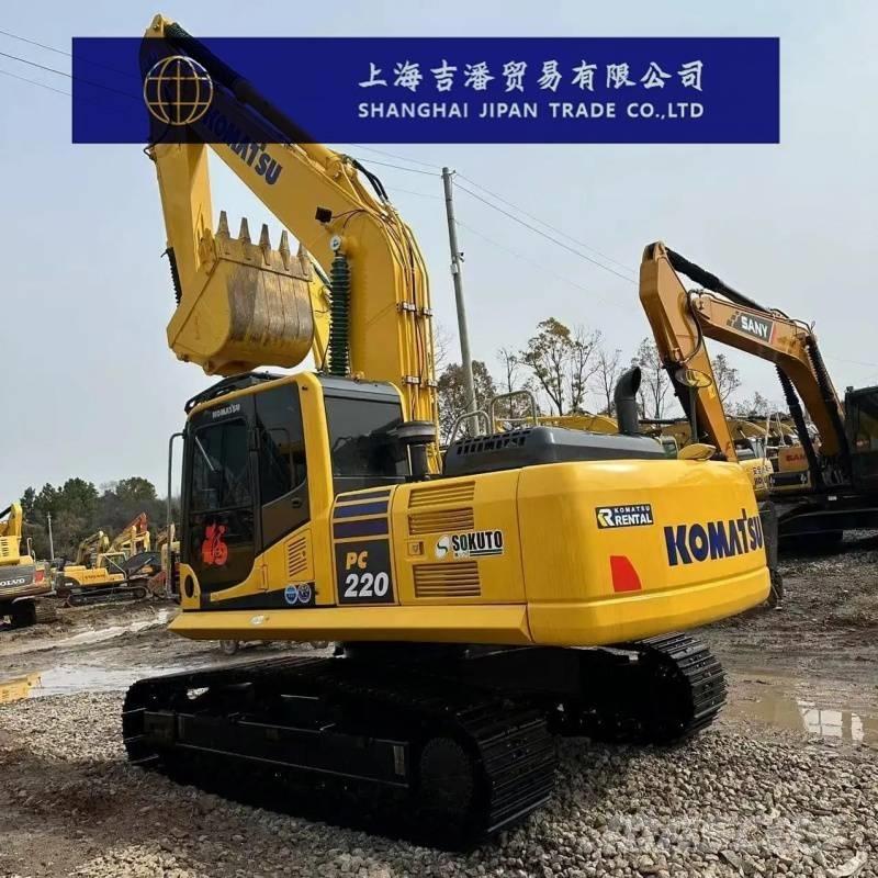 Komatsu PC 220 대형 굴삭기 29톤 이상