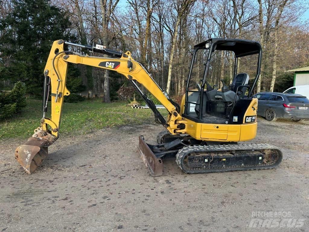 CAT 303.5 E CR 소형 굴삭기 7톤 미만