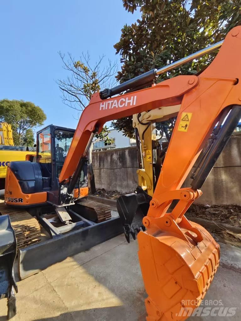 Hitachi ZX 55 UR 소형 굴삭기 7톤 미만