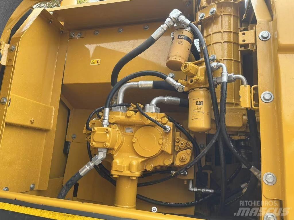 CAT 320 GC 대형 굴삭기 29톤 이상
