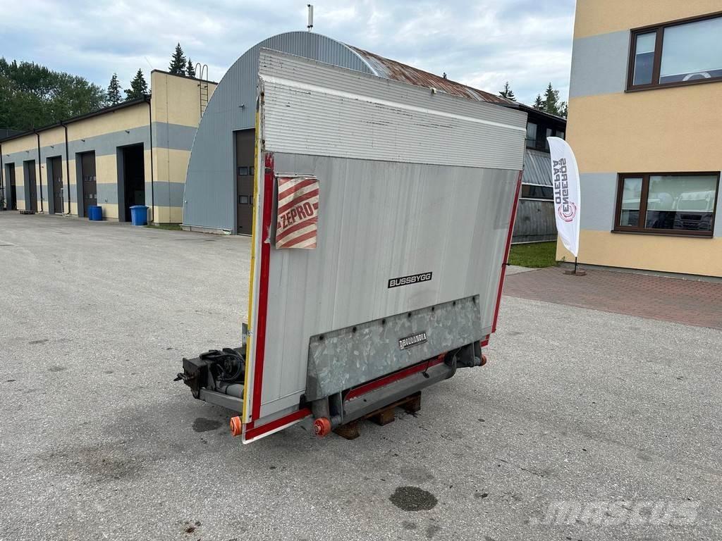 Dhollandia  화물 및 가구용 리프트