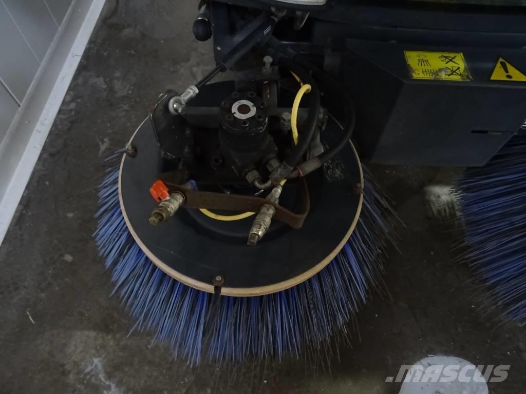 Dulevo 200 Quattro 도로 청소차