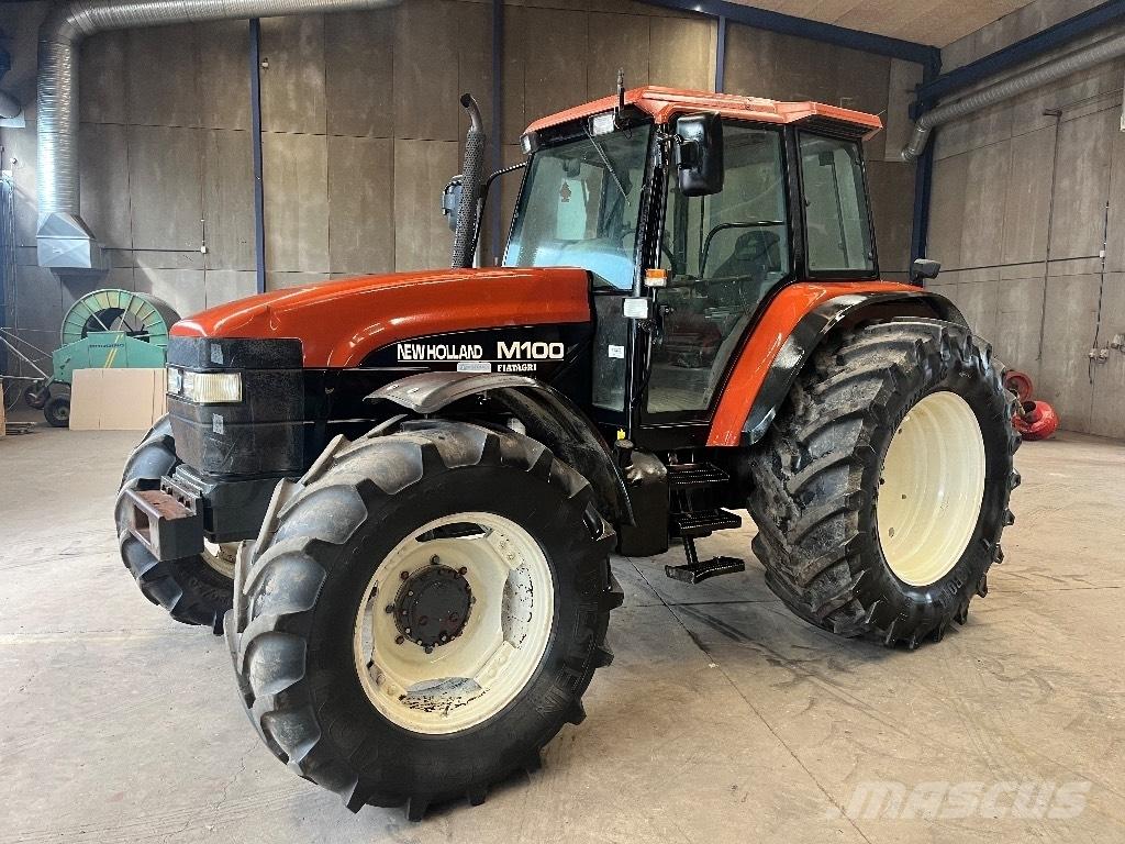New Holland M 100 DT 트랙터