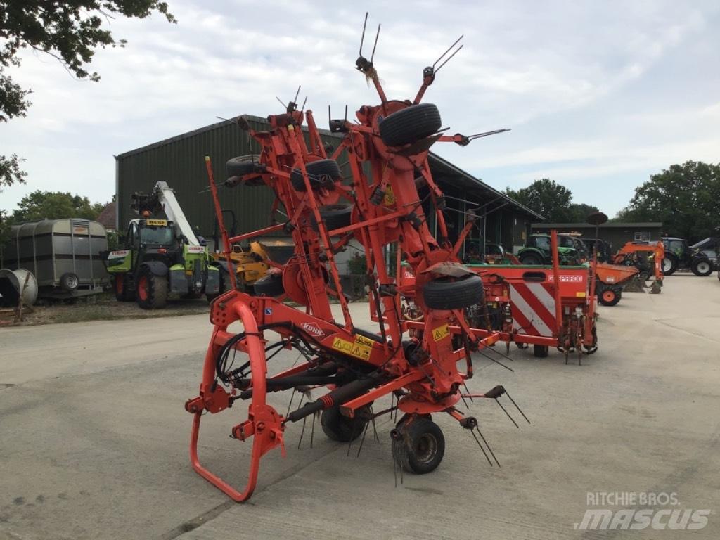 Kuhn GF 8702 갈퀴 및 테더