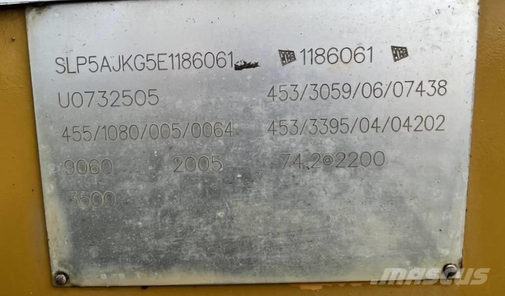 JCB 535-125 텔러 핸들러