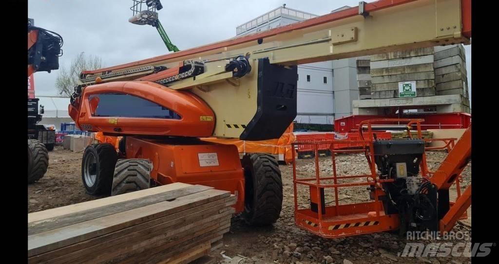 JLG 1250 AJP 관절형 전동이동 리프트