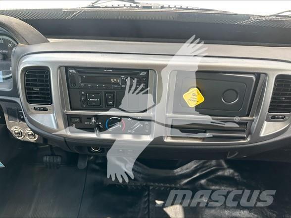 Hino 268A 건설 장비 - 기타