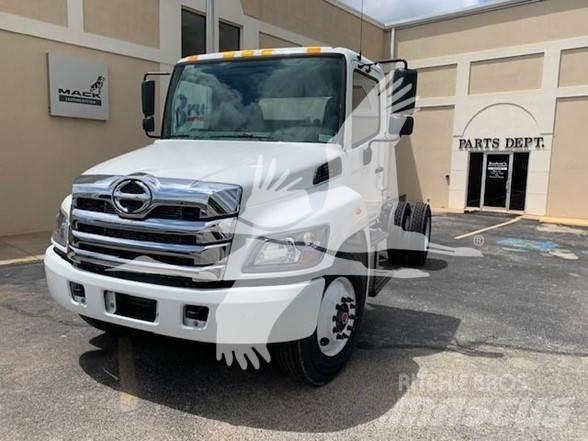 Hino L7 덤프 트럭
