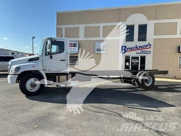 Hino L7 새시 운전실 트럭