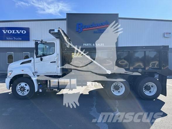 Hino XL8 덤프 트럭