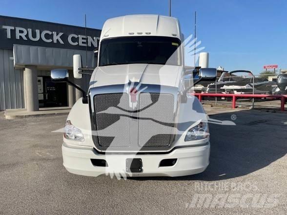 Kenworth T680 트랙터 유닛