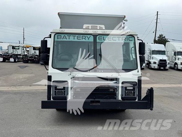 Mack LR64 건설 장비 - 기타