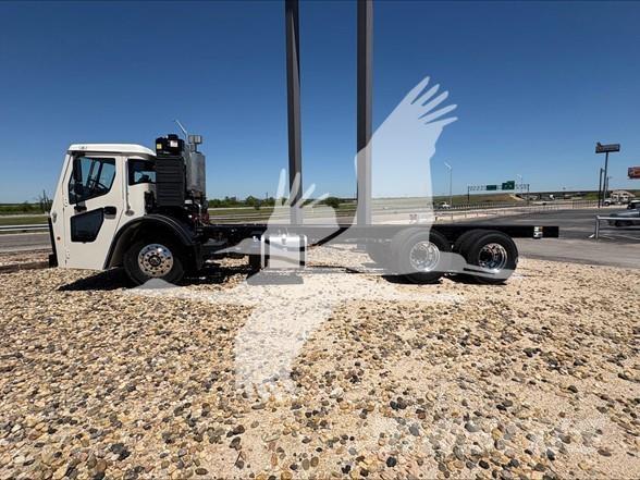 Mack LR64R 새시 운전실 트럭