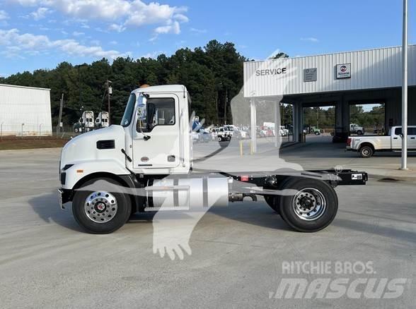 Mack MD6 덤프 트럭