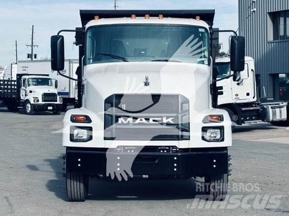 Mack MD6 덤프 트럭