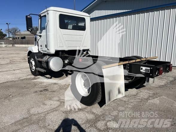 Mack MD6 새시 운전실 트럭