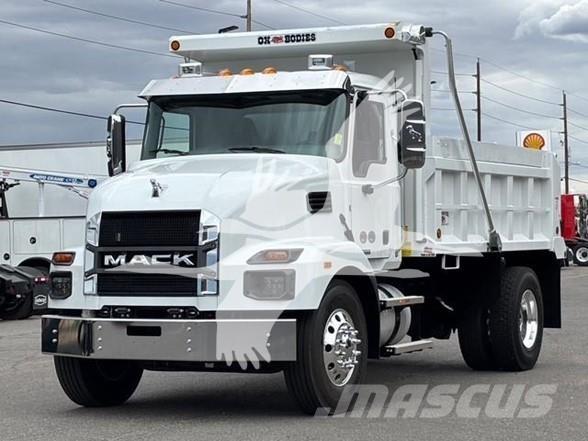 Mack MD6 덤프 트럭