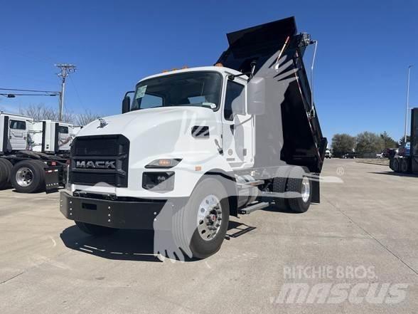 Mack MD7 덤프 트럭