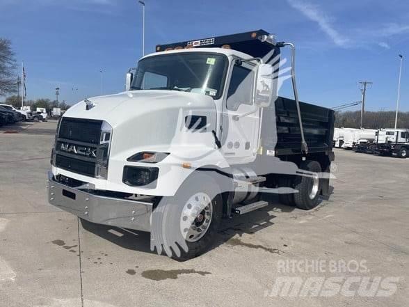 Mack MD7 덤프 트럭